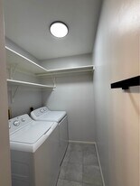 6735 S 153rd Cir in Omaha, NE - Building Photo