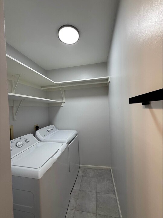 6735 S 153rd Cir in Omaha, NE - Building Photo