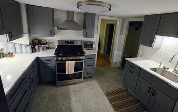 88 Nassau Ave, Unit #2 Upper in Kenmore, NY - Building Photo - Building Photo