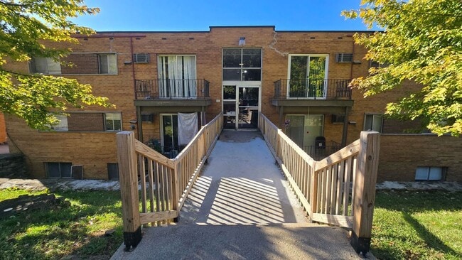 Glen Parker Wood Flats