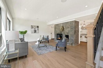 5805 Massachusetts Ave in Bethesda, MD - Building Photo - Building Photo