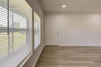 4218 Friar Point Rd in Houston, TX - Foto de edificio - Building Photo
