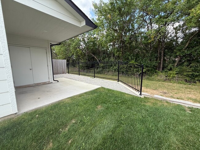 405 SE 14th St in Newton, KS - Building Photo - Building Photo