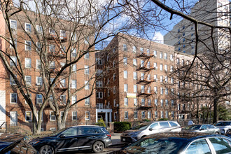 435 Ocean Pky in Brooklyn, NY - Building Photo - Primary Photo