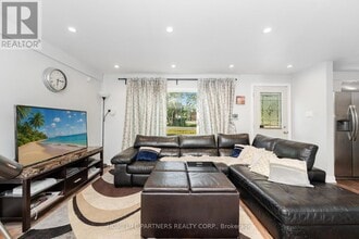 749 Happy Vale Dr in Innisfil, ON - Building Photo - Building Photo