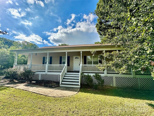 3331 Robinwood Rd in Gastonia, NC - Building Photo - Building Photo