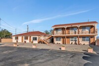 776 W Wickenburg Way in Wickenburg, AZ - Building Photo - Building Photo