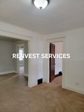 27 E Hillcrest Ave in Dayton, OH - Foto de edificio - Building Photo