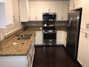 482 Crimson Clover Ct in Brentwood, CA - Building Photo - Building Photo