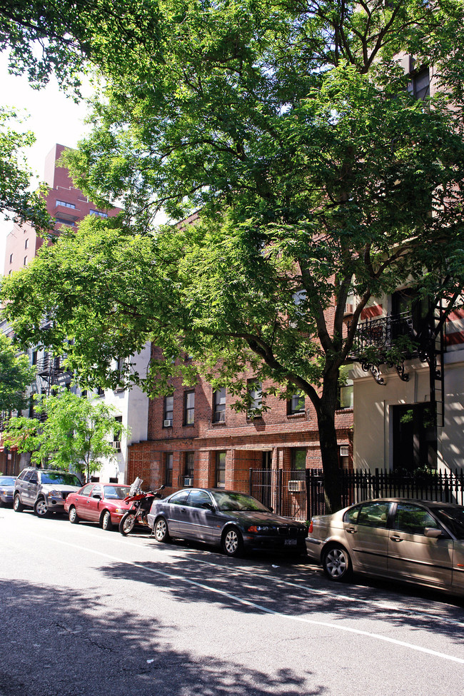 206-208 W 21st St in New York, NY - Foto de edificio - Building Photo