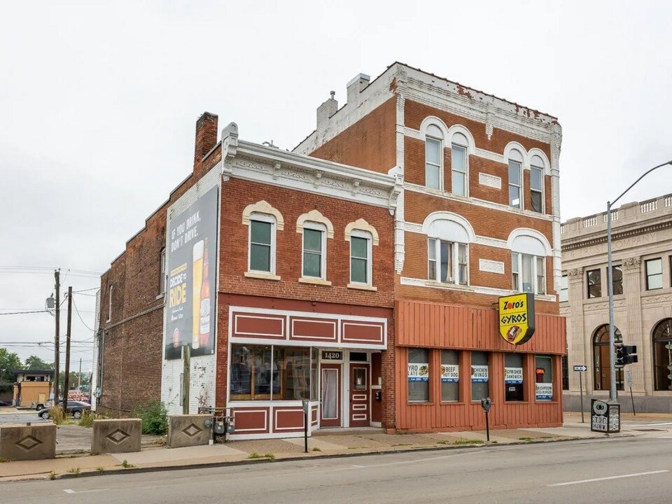 1420 Central Ave in Dubuque, IA - Building Photo