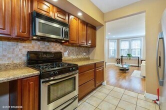4840 W Henderson St in Chicago, IL - Building Photo - Building Photo