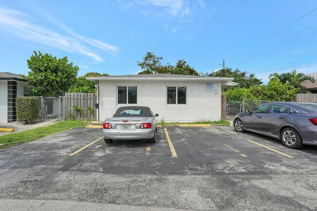 1129 NE 15th St in Fort Lauderdale, FL - Building Photo - Building Photo