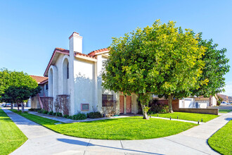 10622-10628 Walnut St in Los Alamitos, CA - Building Photo - Building Photo