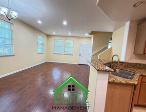 404 Boulder Terrace in Fremont, CA - Building Photo - Building Photo