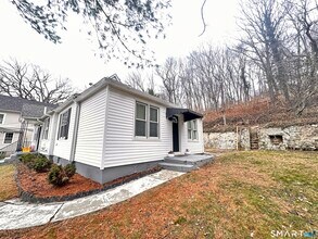 74 Mt Pleasant St in Derby, CT - Building Photo - Building Photo