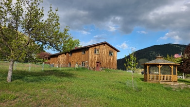 9336 Miller Creek Rd in Missoula, MT - Foto de edificio - Building Photo