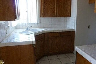 124 Sloan in Compton, CA - Building Photo - Building Photo