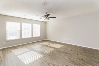 4649 Sea Ridge Dr in Fort Worth, TX - Building Photo - Building Photo