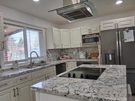 24203 36th Ave S in Kent, WA - Building Photo