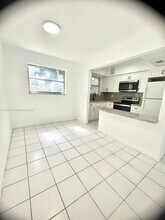 850 SW 74th Terrace-Unit -4 in North Lauderdale, FL - Building Photo - Building Photo