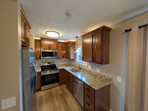 2019 50th St SE in Canton, OH - Building Photo - Building Photo