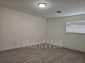 1720 27th St in Lubbock, TX - Building Photo - Building Photo