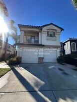 1058 Twin Creeks Dr in Salinas, CA - Building Photo