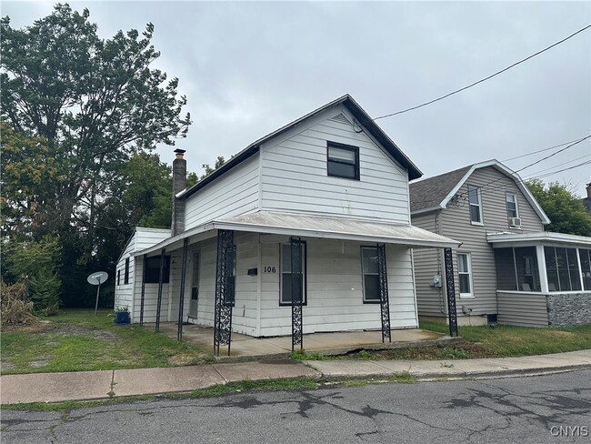 property at 106 Brow St