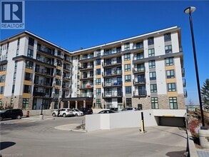 101 Golden Eagle Rd in Waterloo, ON - Building Photo - Building Photo