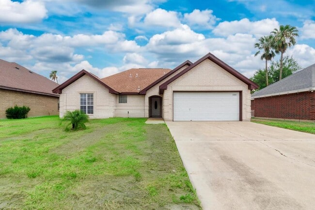 property at 2807 Montgomery Dr