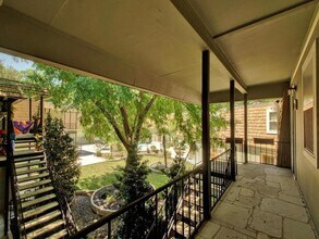 1500 East Side Dr in Austin, TX - Building Photo - Building Photo