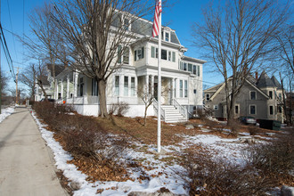 229 Miller Avenue in Portsmouth, NH - Building Photo - Building Photo