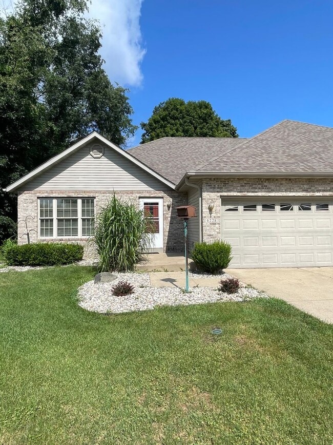 6228 Cross Bend Ct in Kalamazoo, MI - Building Photo - Building Photo