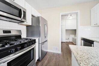 422 Farmington Rd in Westland, MI - Building Photo - Building Photo