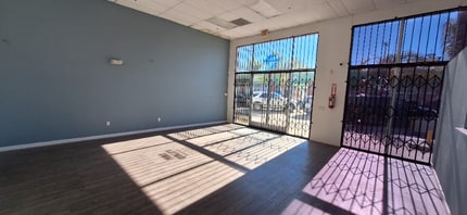 8332 Sepulveda Blvd in Los Angeles, CA - Building Photo - Building Photo