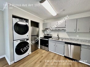 101 P'Poole Ave in Red Bank, TN - Building Photo - Building Photo