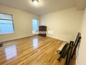 128 Hillside St, Unit 1 in Boston, MA - Building Photo - Building Photo