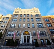 106 Glenwood Ave in Jersey City, NJ - Building Photo