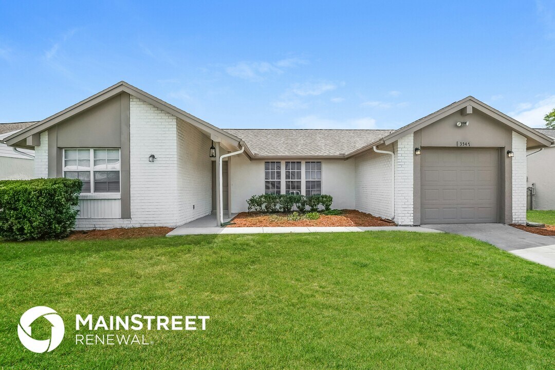 3547 Rock Royal Dr in Holiday, FL - Building Photo