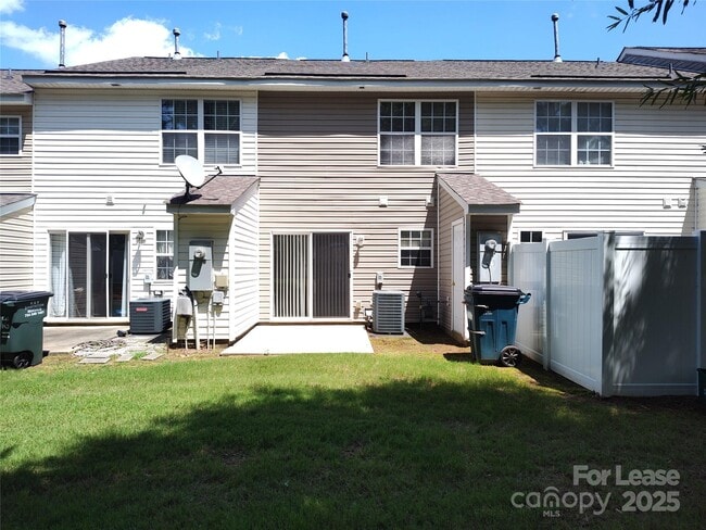 3209 Blythe Ridge Ct in Charlotte, NC - Building Photo - Building Photo