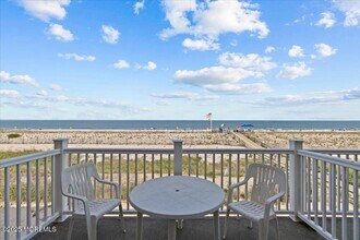 30 Dune Terrace in Seaside Heights, NJ - Building Photo - Building Photo