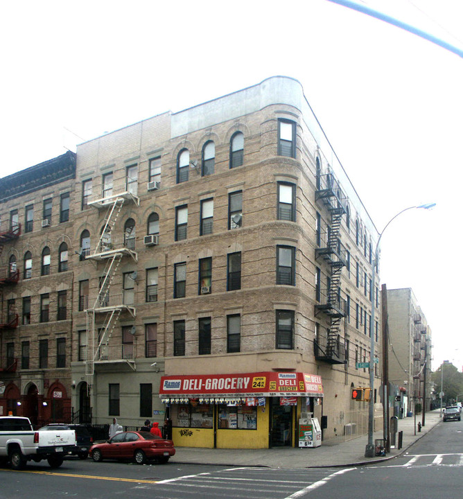 325 Cypress Ave in Bronx, NY - Building Photo