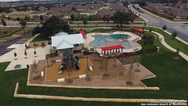 129 Crowned Crane in San Antonio, TX - Building Photo - Building Photo