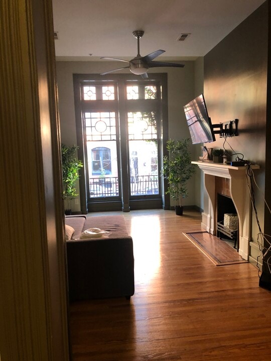 1010 N Calvert St in Baltimore, MD - Building Photo