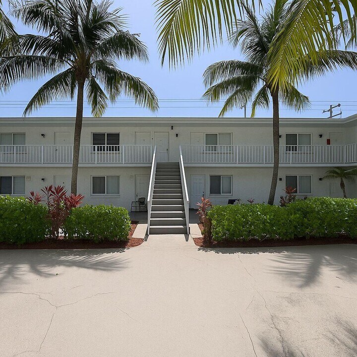 3390 NE 16th Terrace in Pompano Beach, FL - Building Photo
