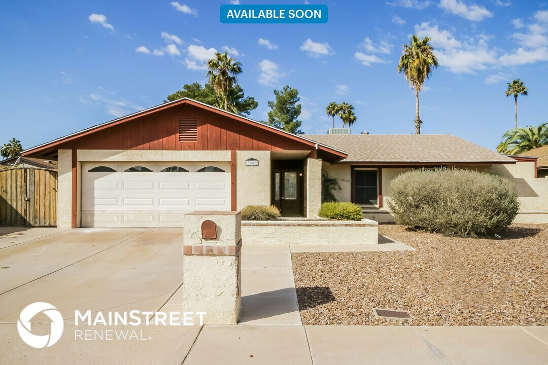 3050 S Rogers in Mesa, AZ - Building Photo