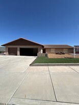 857 Robinson Ln in Boulder City, NV - Building Photo