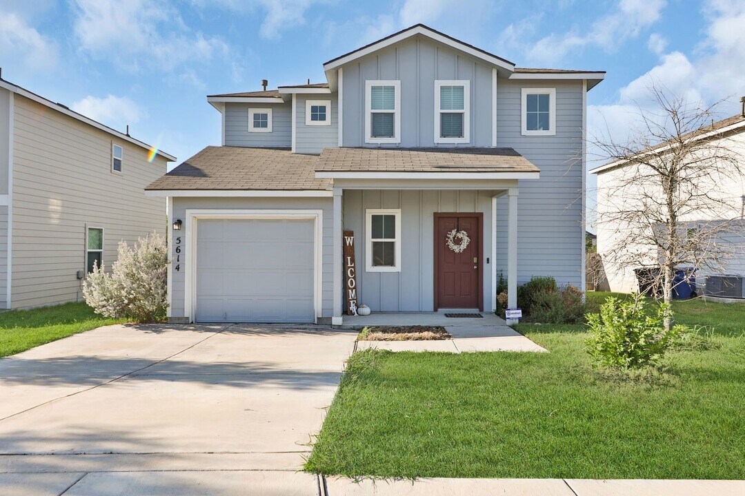 5614 Rosillo Gate in San Antonio, TX - Building Photo