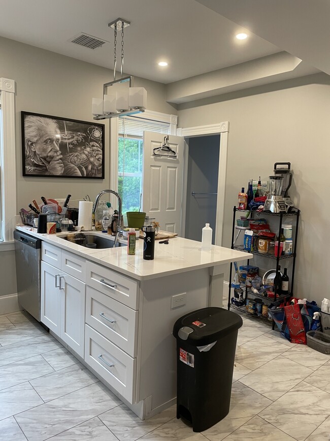 267 E Cottage St, Unit #3